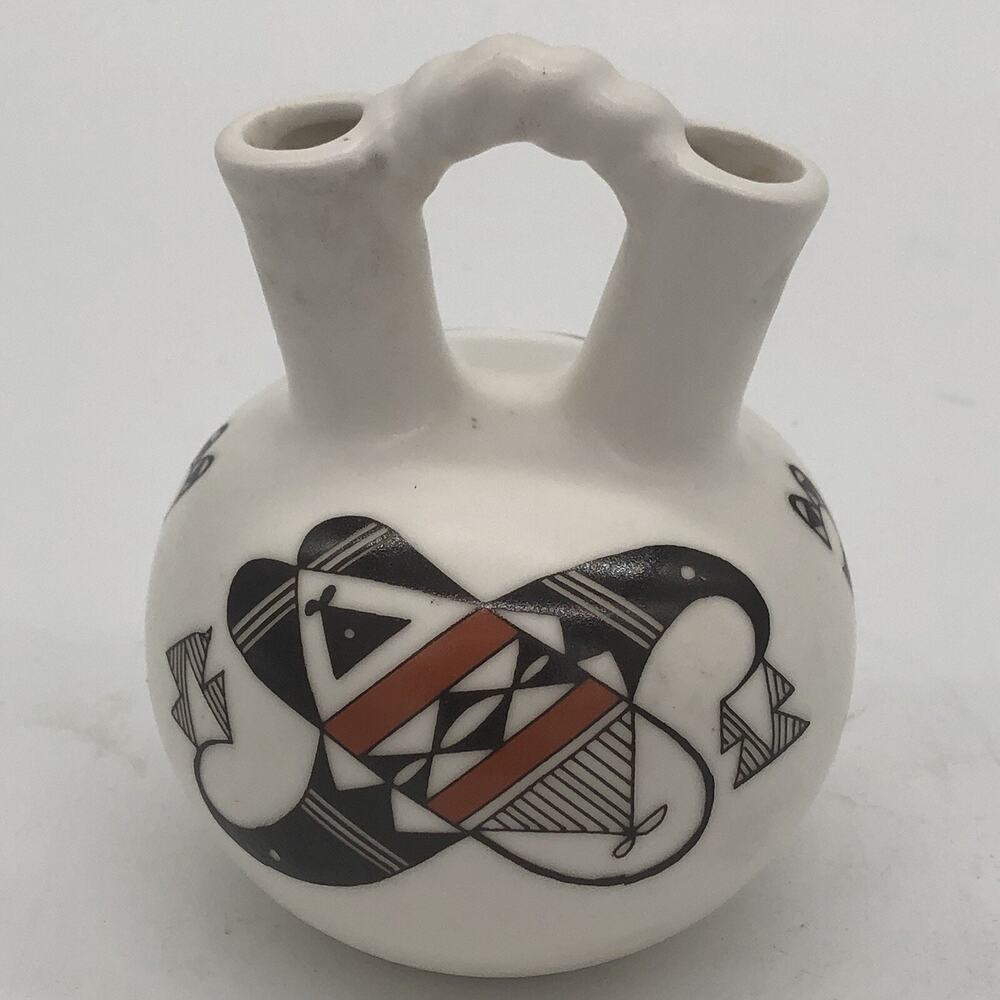American Indian Life & Legends "Laguna" Wedding Vase 1984 Pottery